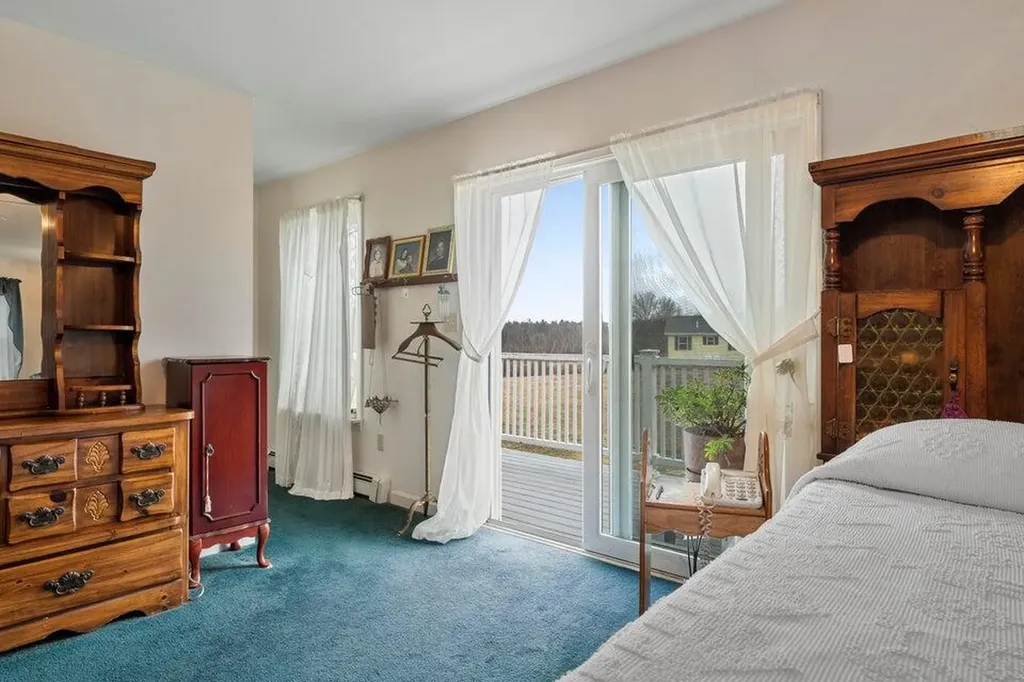515 Lowelltown Road Wiscasset ME 04578