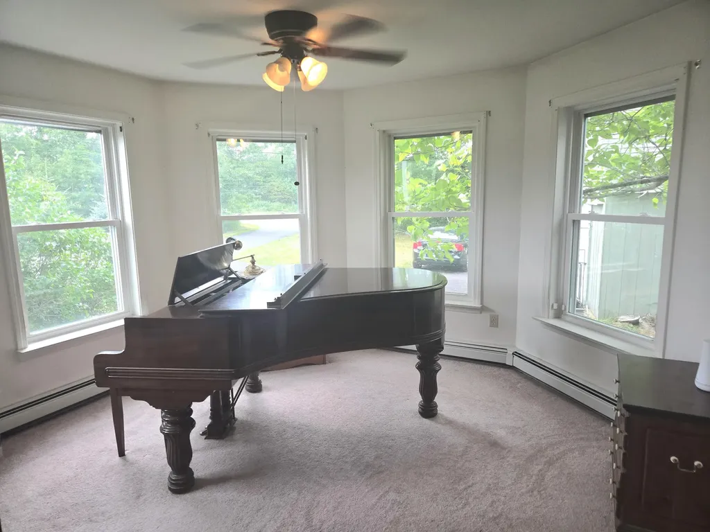 515 Lowelltown Road Wiscasset ME 04578