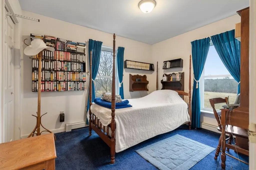 515 Lowelltown Road Wiscasset ME 04578