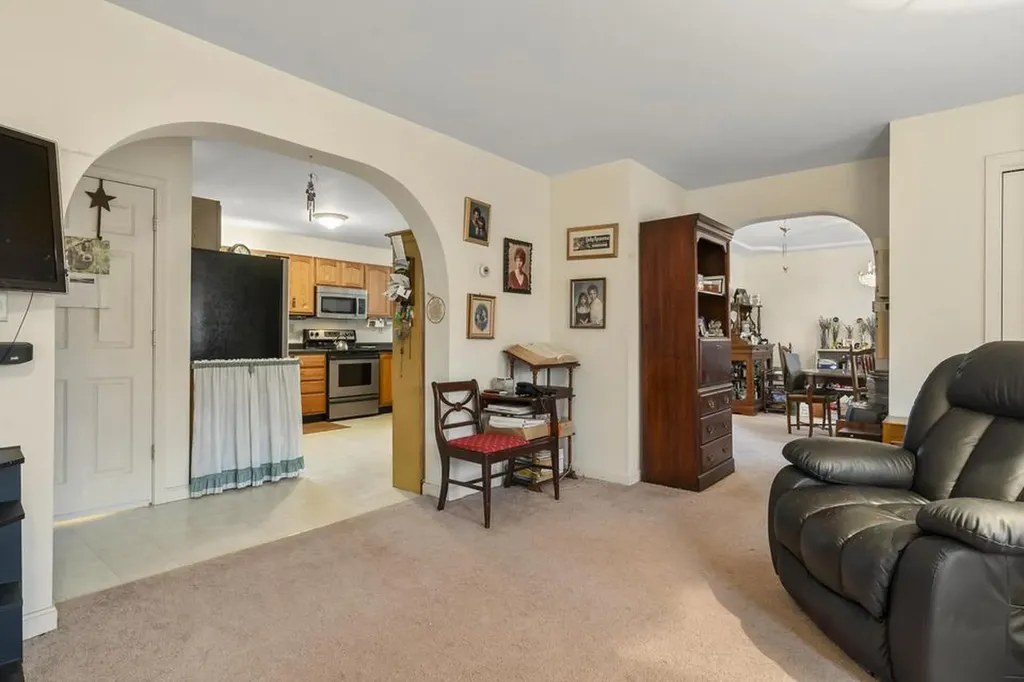 515 Lowelltown Road Wiscasset ME 04578