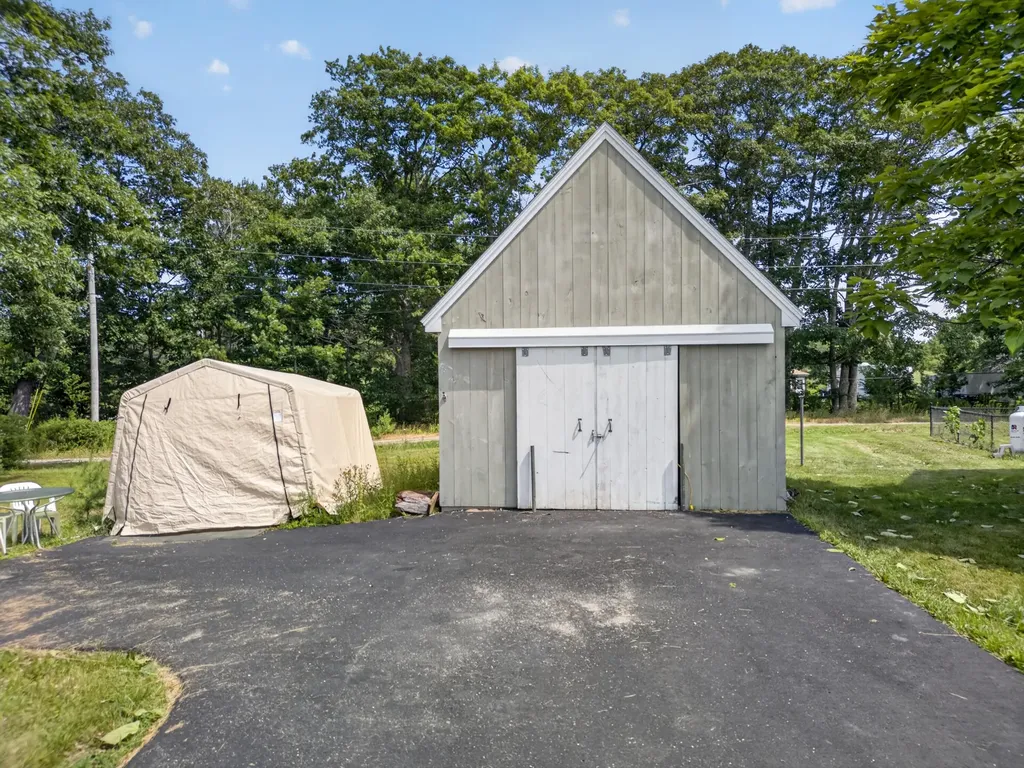 515 Lowelltown Road Wiscasset ME 04578