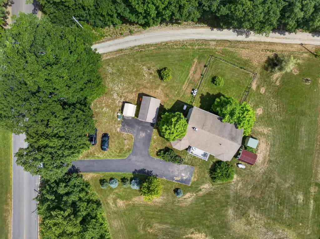 515 Lowelltown Road Wiscasset ME 04578