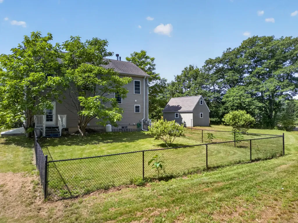 515 Lowelltown Road Wiscasset ME 04578