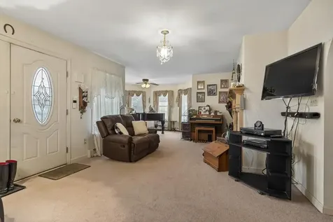 515 Lowelltown Road Wiscasset ME 04578