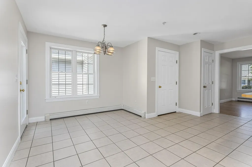 86 Delaware Court Portland ME 04103