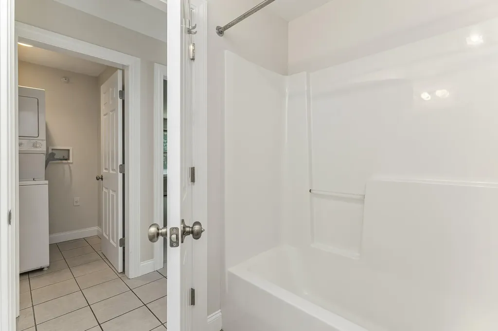 86 Delaware Court Portland ME 04103
