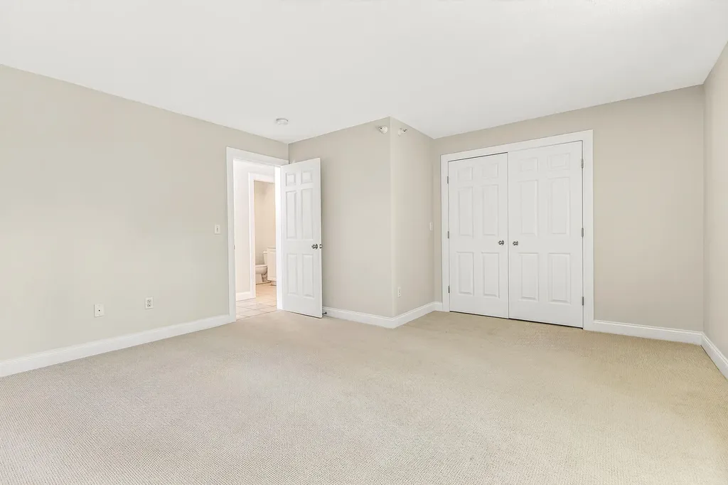 86 Delaware Court Portland ME 04103