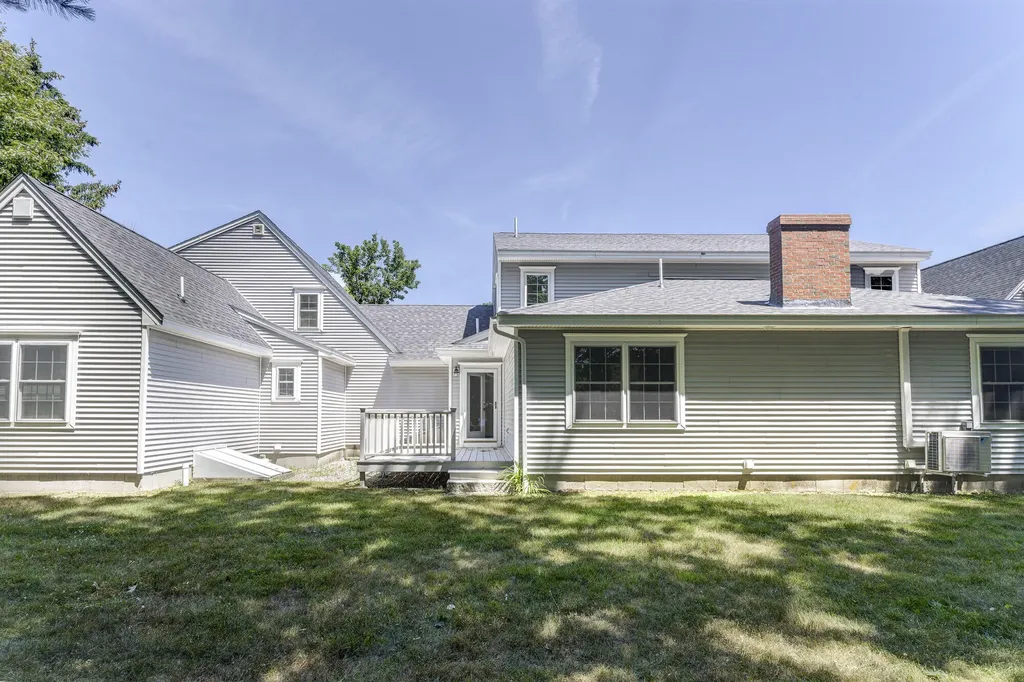 86 Delaware Court Portland ME 04103