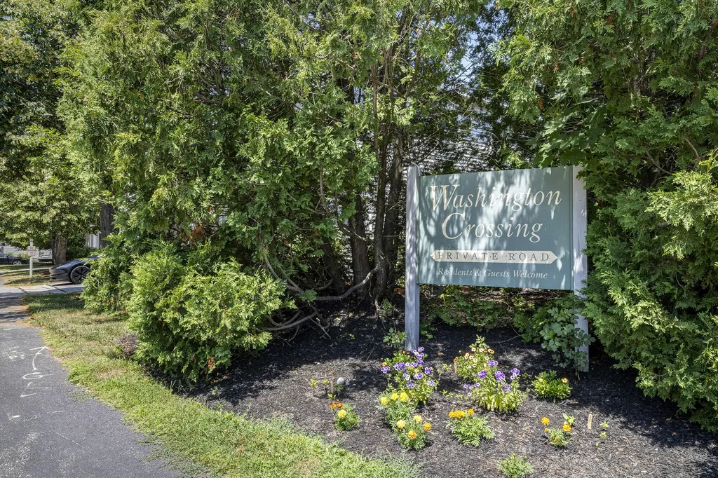 86 Delaware Court Portland ME 04103