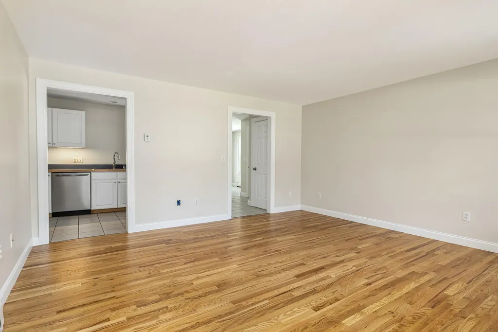 86 Delaware Court Portland ME 04103
