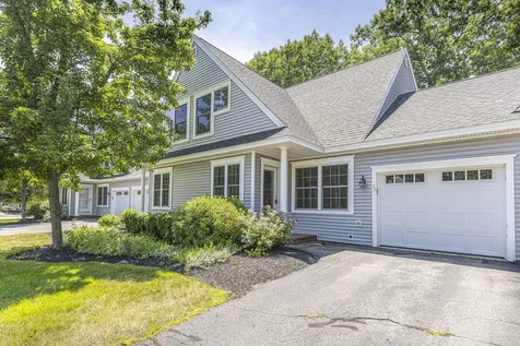 86 Delaware Court Portland ME 04103