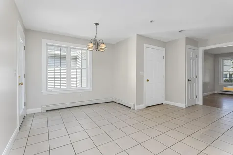 86 Delaware Court Portland ME 04103