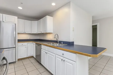86 Delaware Court Portland ME 04103