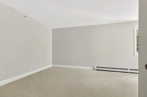 86 Delaware Court Portland ME 04103
