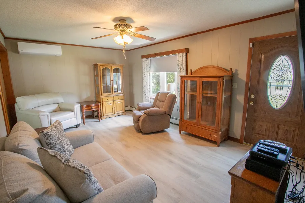 18 Independence Lane East Millinocket ME 04430