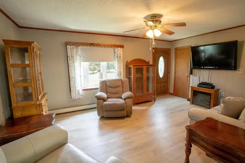 18 Independence Lane East Millinocket ME 04430