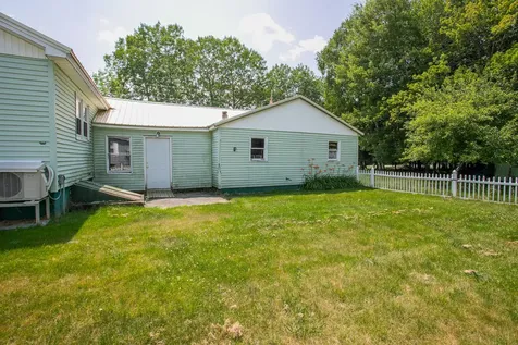 18 Independence Lane East Millinocket ME 04430