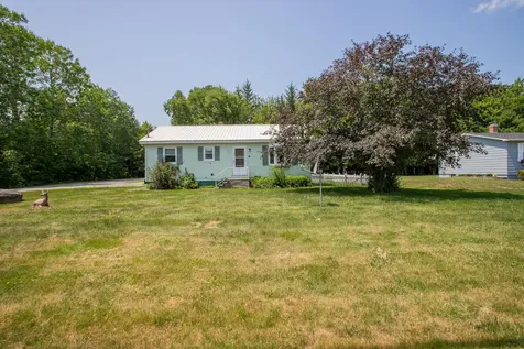 18 Independence Lane East Millinocket ME 04430