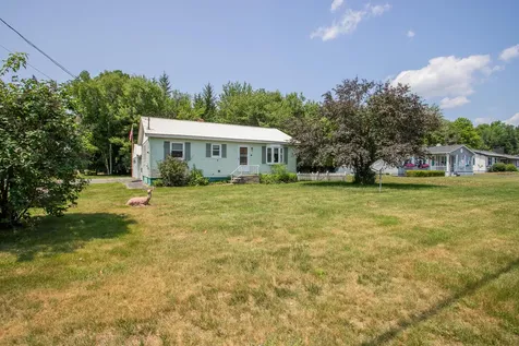 18 Independence Lane East Millinocket ME 04430