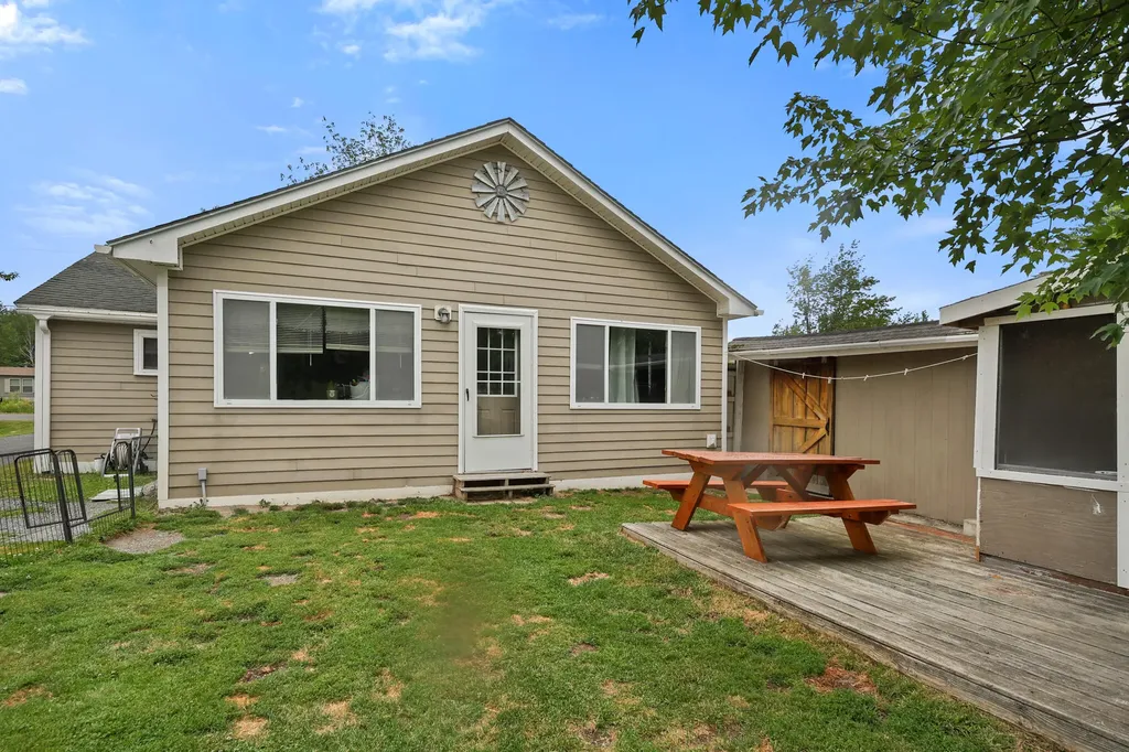 112 Dow Road Orrington ME 04474