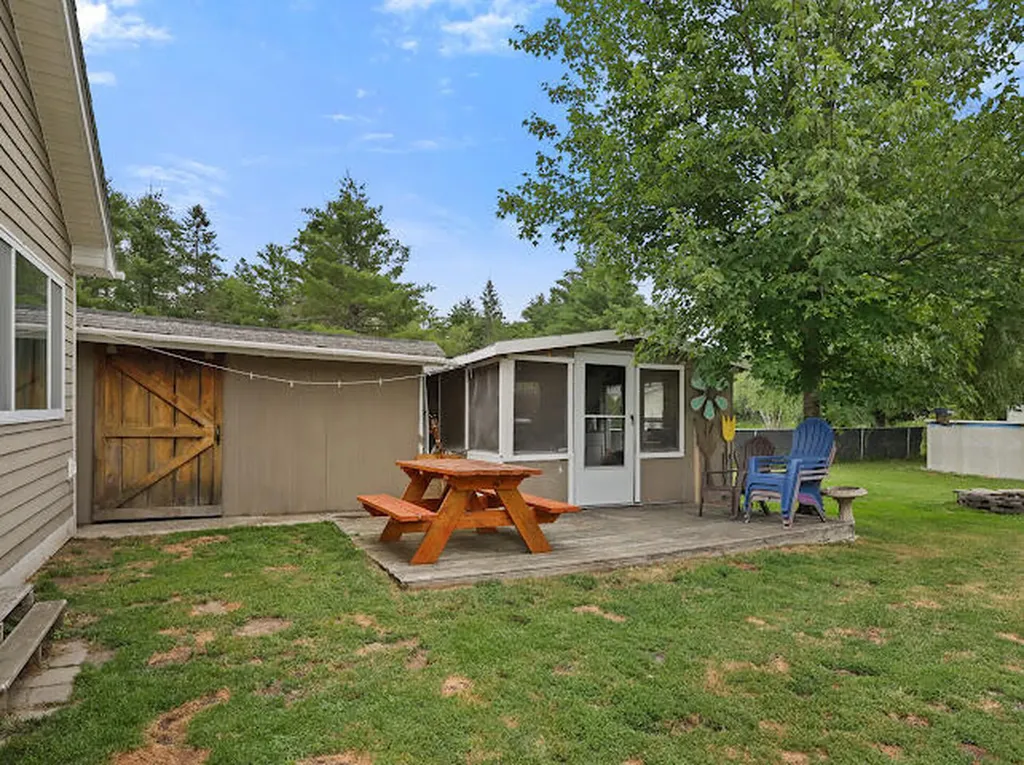 112 Dow Road Orrington ME 04474