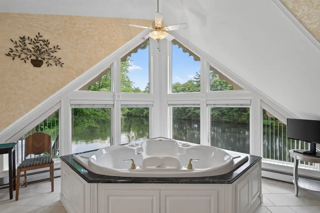 68 Outlet Cove Road Windham ME 04062