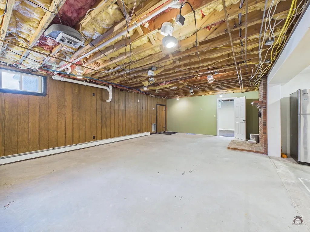25 Pine Drive T1 R9 Wels ME 04462
