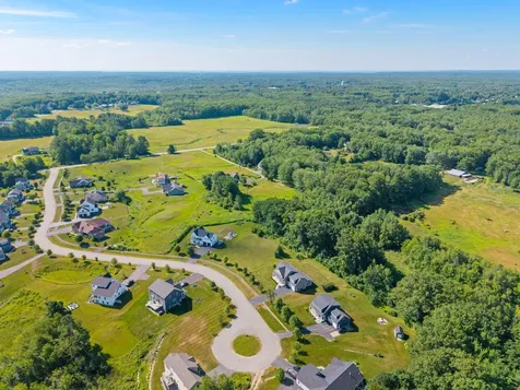 14 Higgins Drive Kennebunk ME 04043