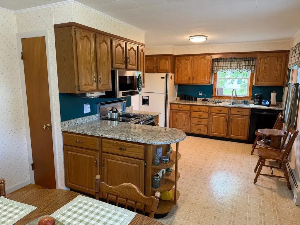 5 Maher Avenue Houlton ME 04730