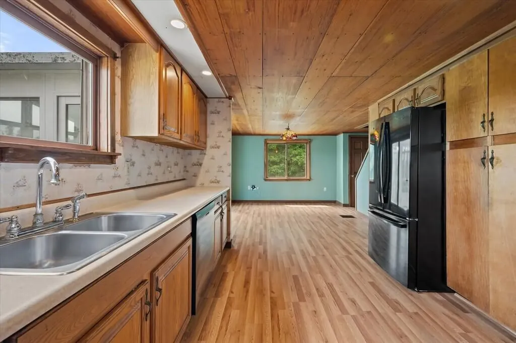 440 Chapman Road Newburgh ME 04444