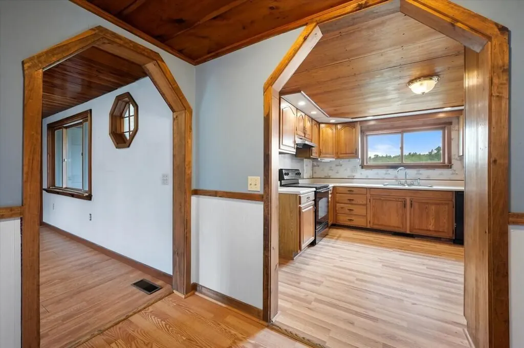 440 Chapman Road Newburgh ME 04444