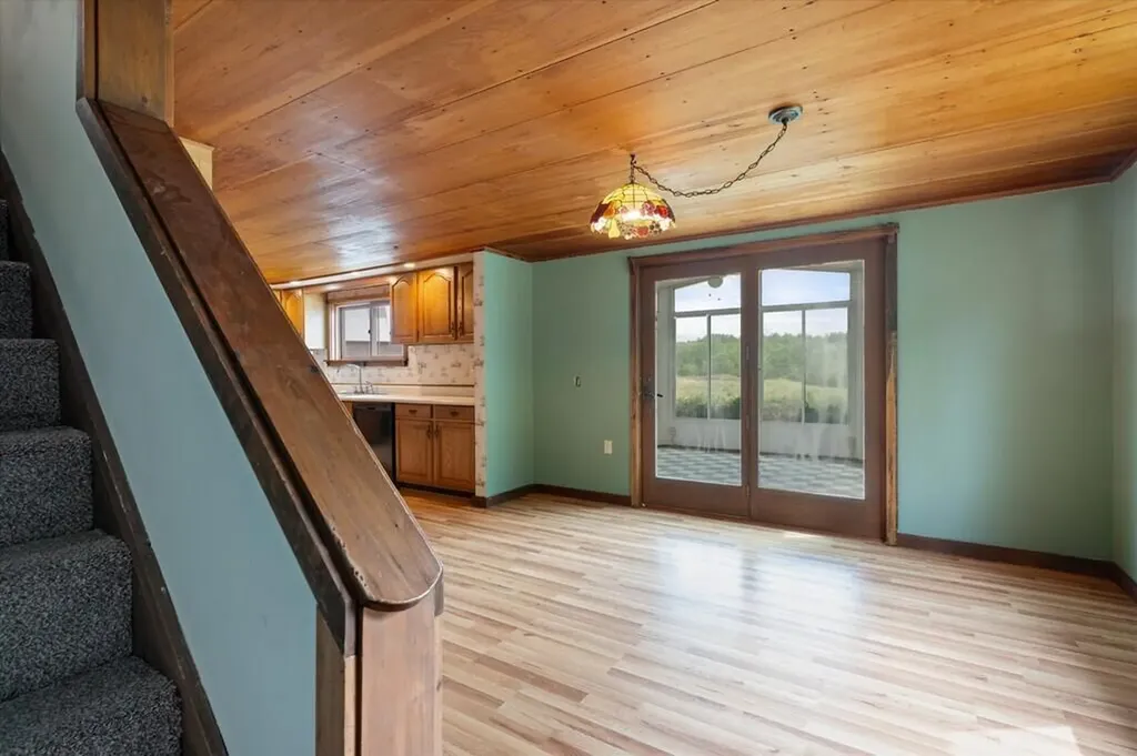 440 Chapman Road Newburgh ME 04444