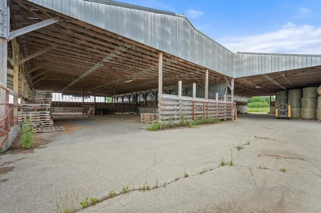440 Chapman Road Newburgh ME 04444