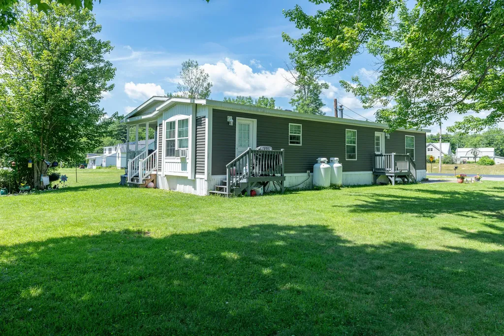 333 Smithfield Belgrade ME 04917