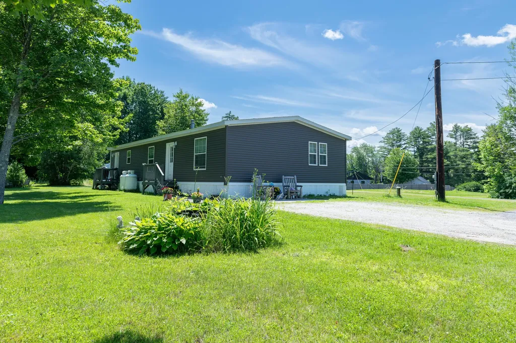333 Smithfield Belgrade ME 04917