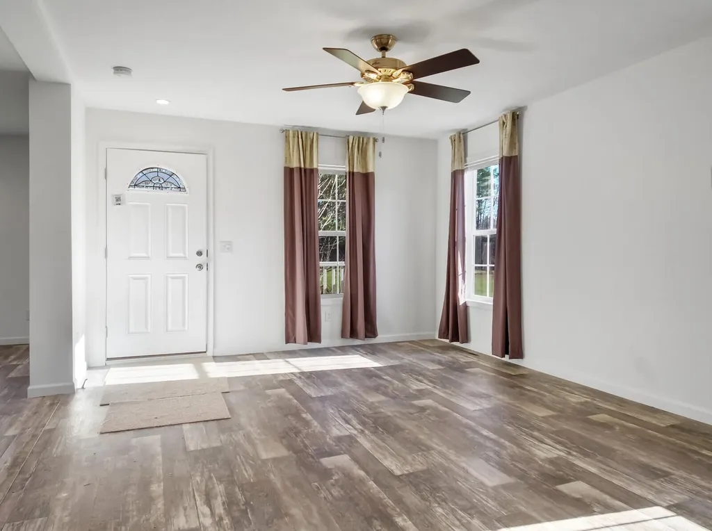 333 Smithfield Belgrade ME 04917