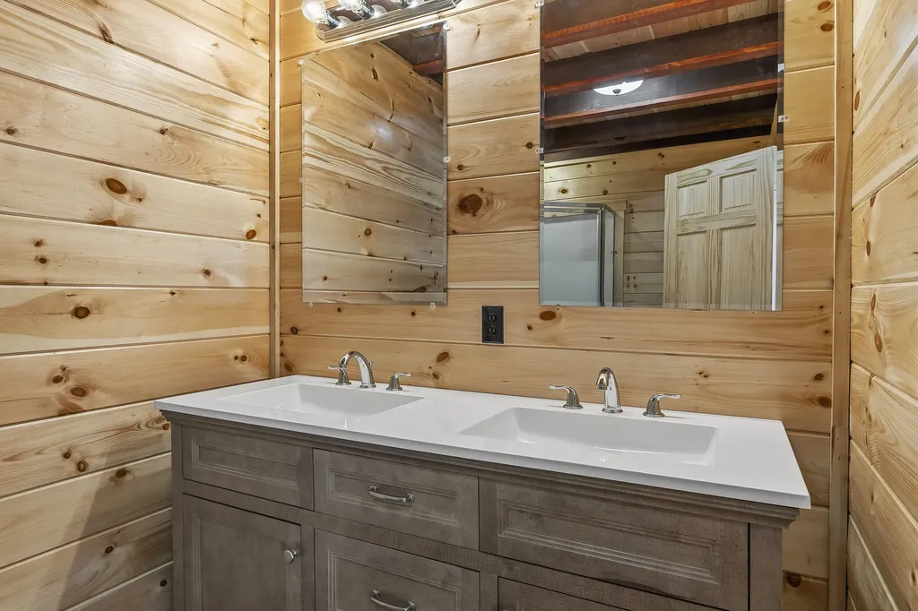 211 Purkis Road Buckfield ME 04220