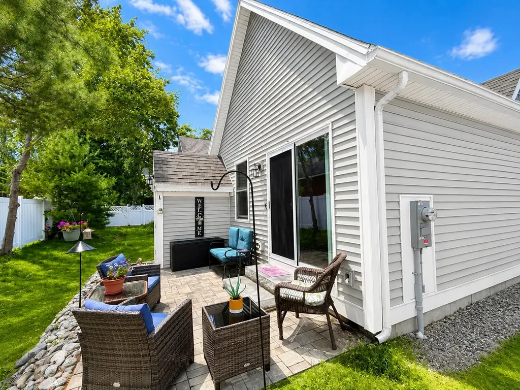 994 Portland Road Saco ME 04072