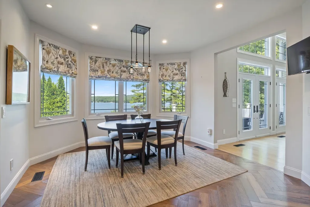 21 Lake Shore Drive Naples ME 04055