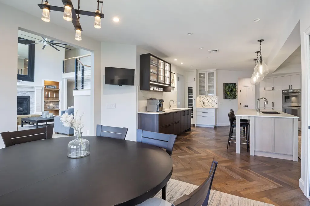 21 Lake Shore Drive Naples ME 04055