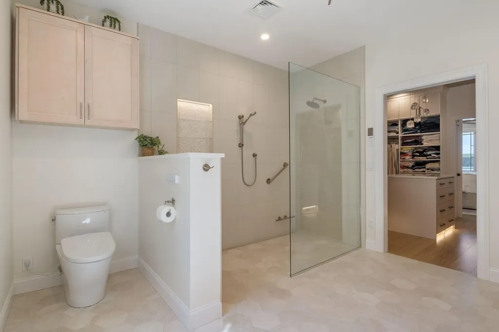 21 Lake Shore Drive Naples ME 04055