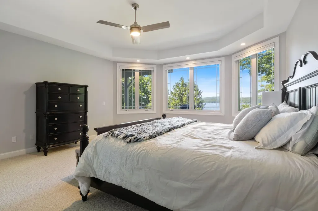 21 Lake Shore Drive Naples ME 04055