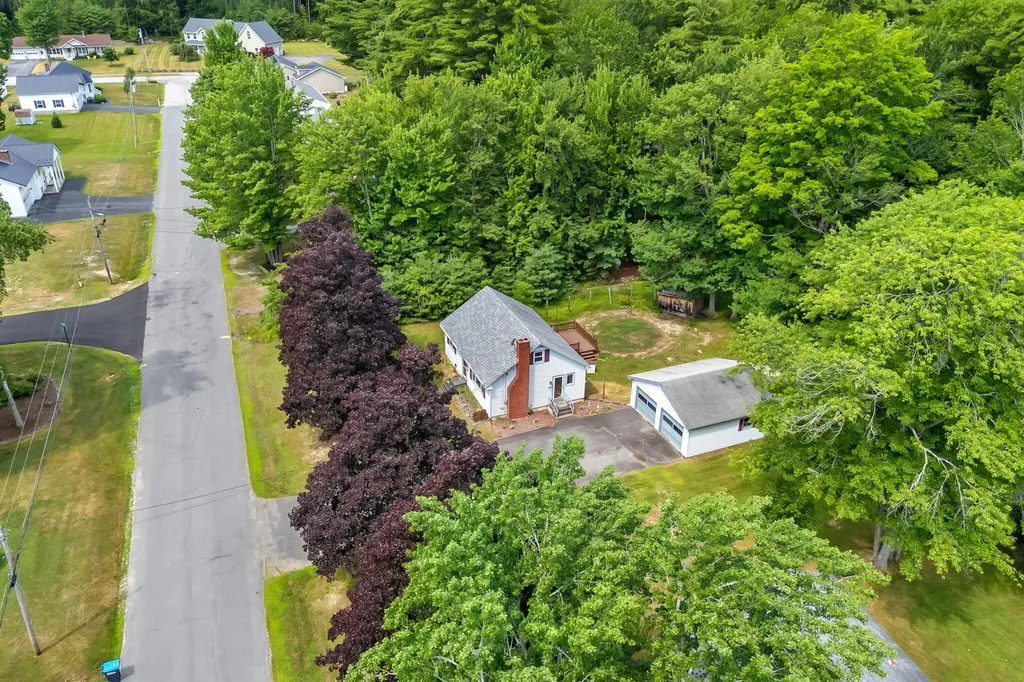 85 Highland Avenue Old Town ME 04468