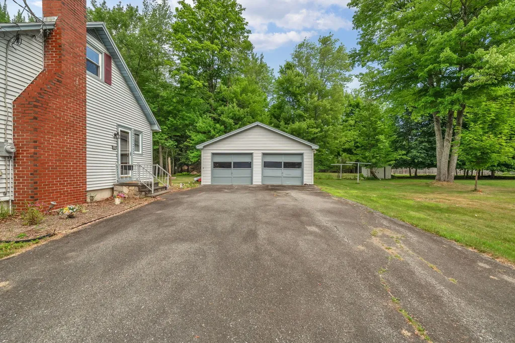 85 Highland Avenue Old Town ME 04468