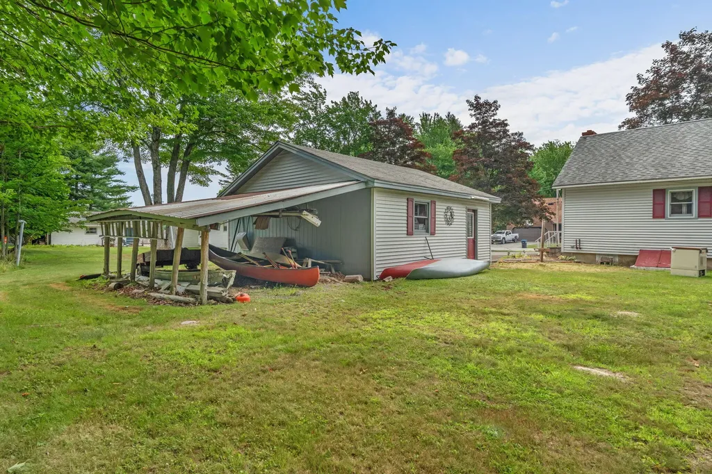 85 Highland Avenue Old Town ME 04468