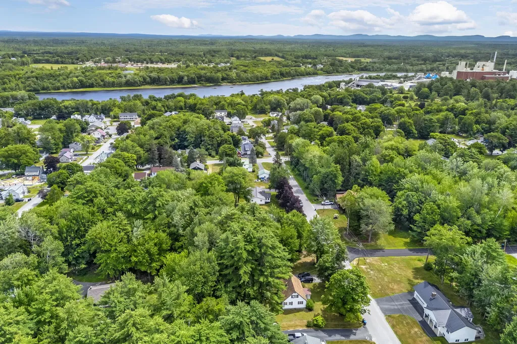 85 Highland Avenue Old Town ME 04468