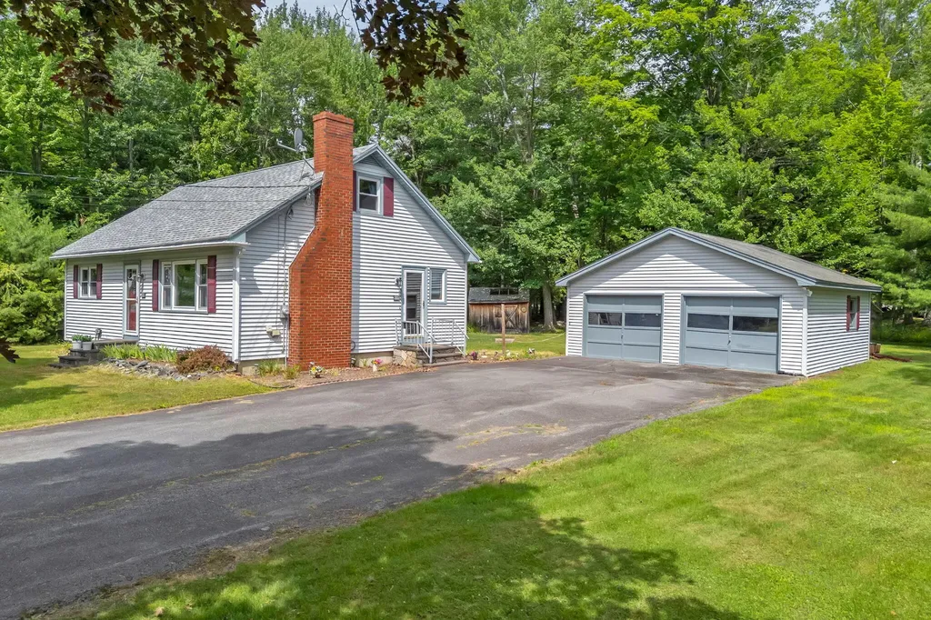 85 Highland Avenue Old Town ME 04468