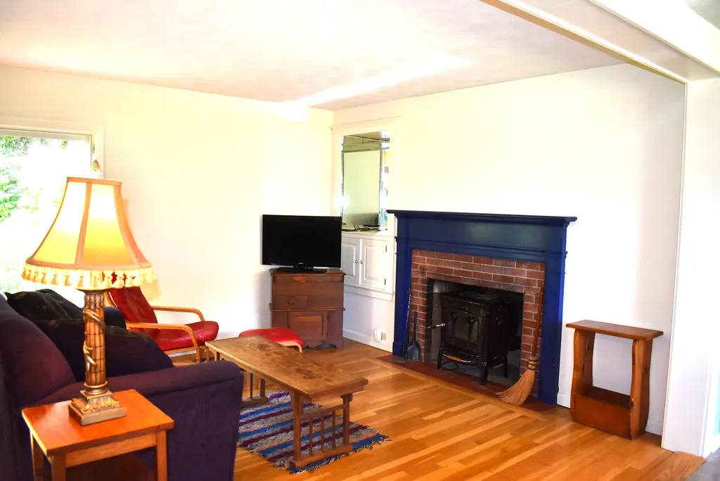 5 Savage Road Searsport ME 04974