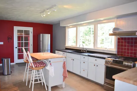 5 Savage Road Searsport ME 04974