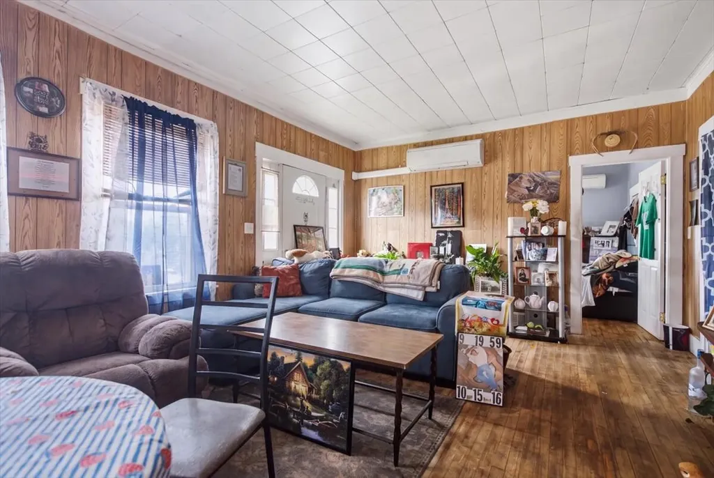 42 Pleasant Street Lewiston ME 04240